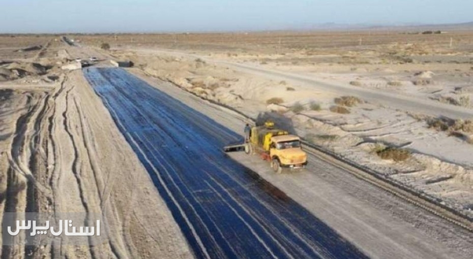 آغاز عملیات آسفالت محور ایرانشهر - خیرآباد