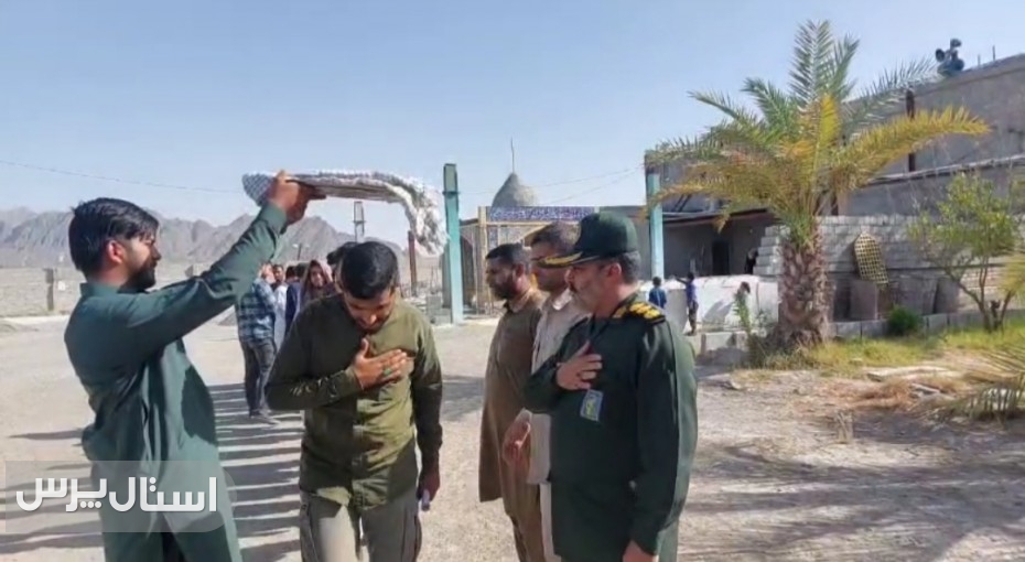 اعزام بسیجیان به مرقد امام خمینی (ره) در ایام ارتحال امام