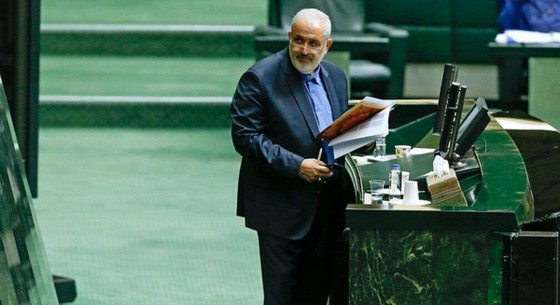 در صحن علنی مجلس، نمایندگان به اظهاراتی درباره عملکرد وزیر نیرو پرداختند که خاموشی و بحران آب، محور اصلی آن بود.