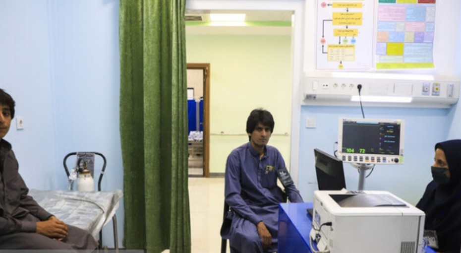 معاون درمان وزارت بهداشت، در سفر به زاهدان تاکید کرد: